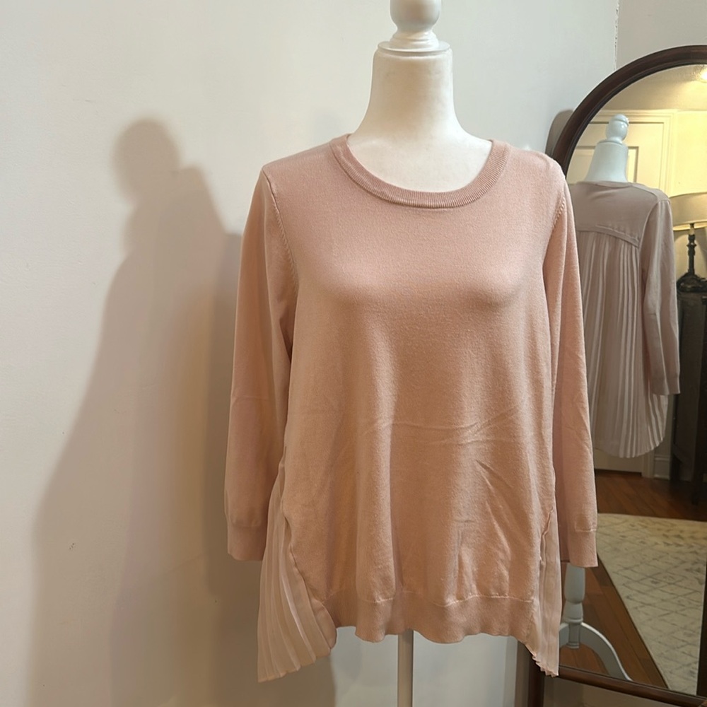 Adrianna Papell size large 3/4 sleeve pink knit sheer back pleated shirt blouse